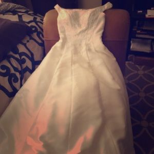 Wedding Dress Off shoulder Ivory